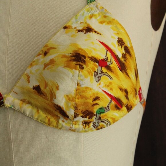 Vintage 1960s Bikini Swimsuit Top, Surfer Print in Yellow Red and Green Swimwear - Picture 3 of 10